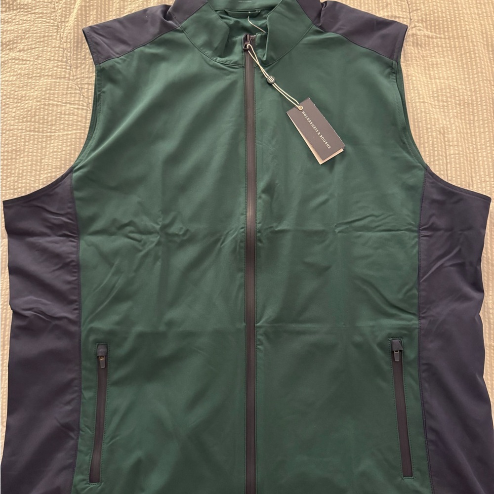 Holderness & Bourne Men's Green and Navy Vest